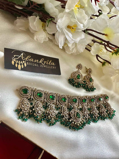 Premium Victorian Necklace with Green Stones & Hangings